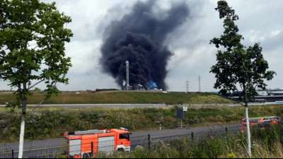 Ermittlungen wegen fahrl&auml;ssiger T&ouml;tung nach Explosion in Leverkusener Chemiepark