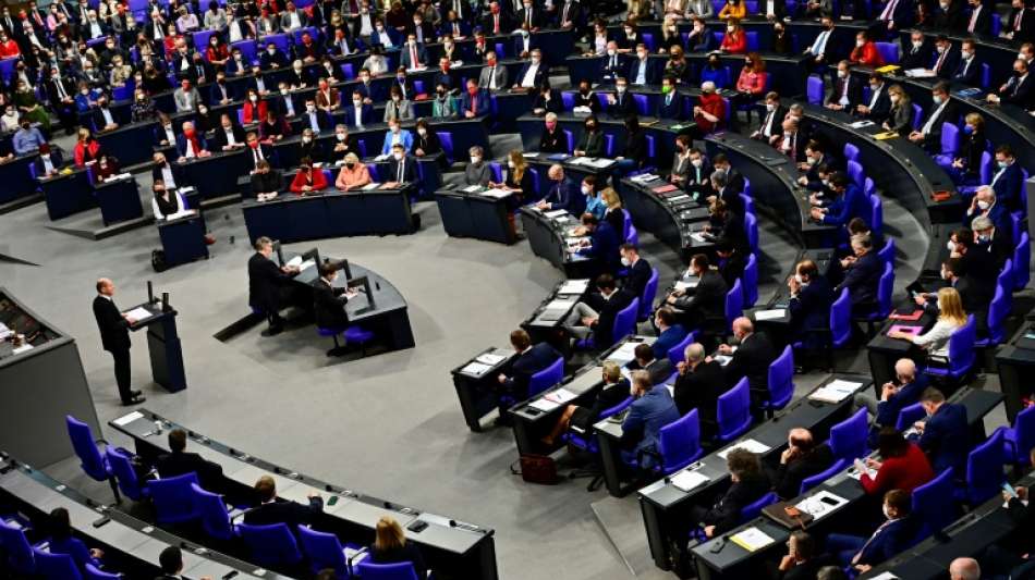 Bundestag bleibt trotz AfD-Kritik bei versch&auml;rften Corona-Schutzma&szlig;nahmen