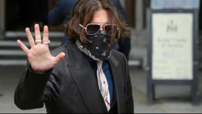 Johnny Depp sieht sich von Boulevardblatt zu Unrecht als "Monster" dargestellt