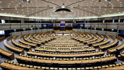 EU-Parlament stimmt f&uuml;r Einf&uuml;hrung von Corona-Impfzertifikat zum Reisen