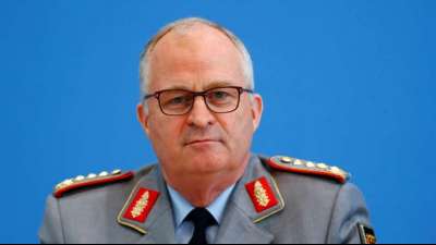 Generalinspekteur lehnt Wiedereinf&uuml;hrung der Wehrpflicht ab