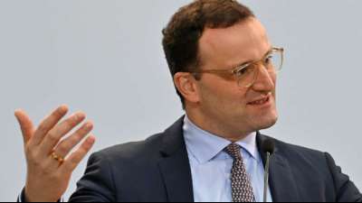 Spahn will bei "Townhall" mit Pflegekr&auml;ften f&uuml;r Impfungen werben