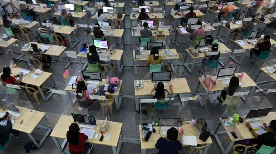 Erste Schulen in Philippinen sollen nach anderthalb Jahren wieder &ouml;ffnen