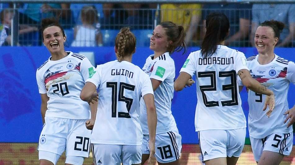 Trotz notorischer Abschlussschwäche: DFB-Frauen machen WM-Gruppensieg klar 