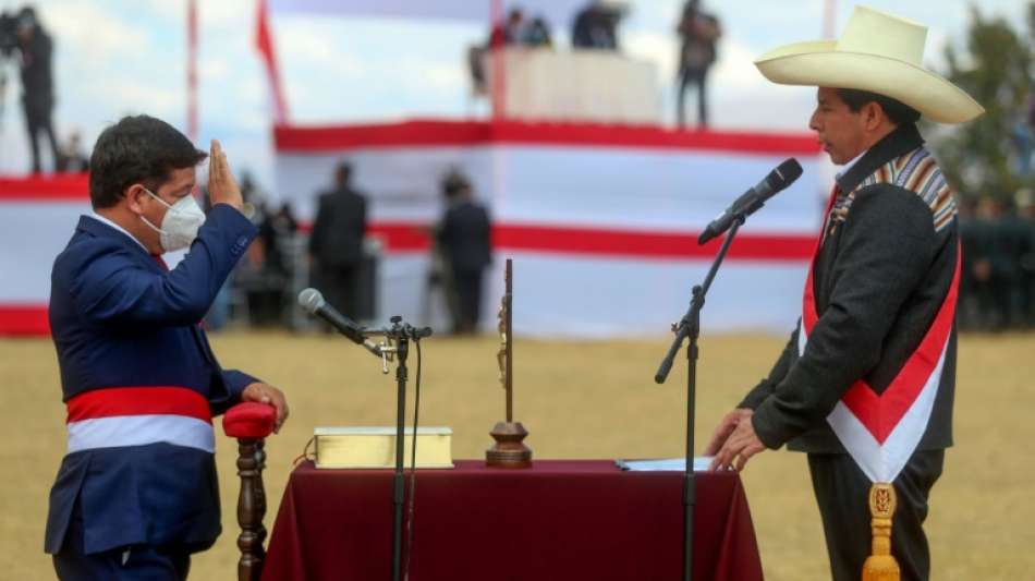 Neuer Präsident Perus ernennt 41-jährigen Politikneuling zum Regierungschef