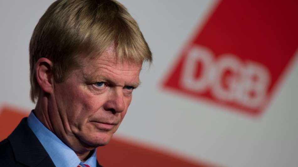 DGB-Chef kn&uuml;pft Homeoffice-Pflicht an Impfquote