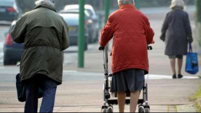 Erhebung: Bis 2030 f&uuml;nf Millionen mehr Ruhest&auml;ndler als neue Arbeitskr&auml;fte