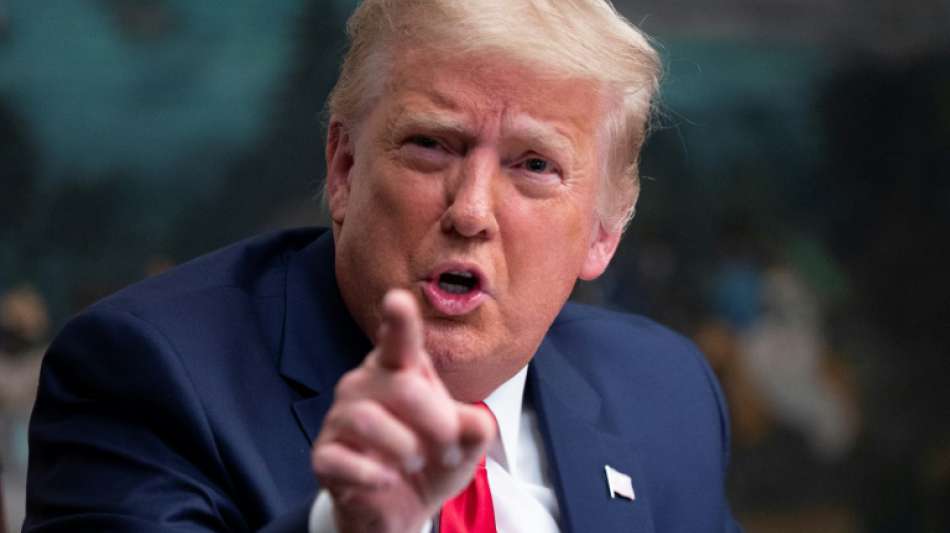 Mehrere Anw&auml;lte verlassen vor Impeachment-Prozess Trumps Team 