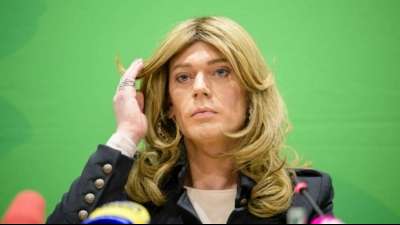 Erste deutsche Abgeordnete mit Transidentität kann auf Lebensgefährtin zählen