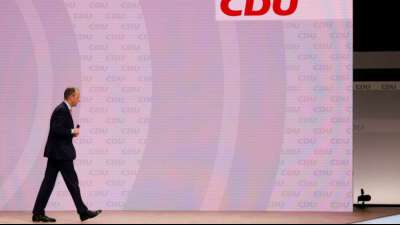 Merz will bei Wahl in Bundestag auf Nebent&auml;tigkeiten verzichten