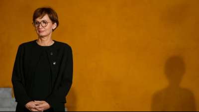 Stark-Watzinger will im Januar mit L&auml;ndern &uuml;ber Bildungszusammenarbeit sprechen 