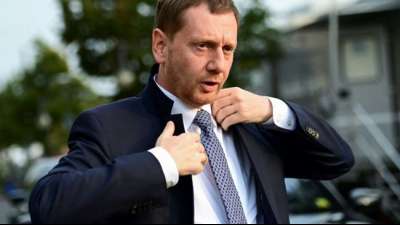 Kretschmer k&uuml;ndigt f&uuml;r Sachsen mehrw&ouml;chige "Wellenbrecher"-Einschr&auml;nkungen an