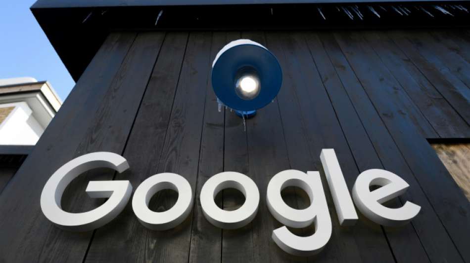Google geht wegen "beleidigender" Nutzer-Kommentare gegen rechte Websites vor