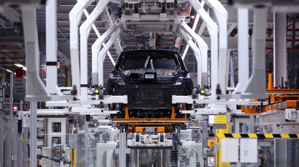 Chipmangel führt zu Produktionseinbruch bei Autoherstellern