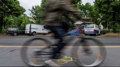 Temporäre Radwege in Berlin dürfen vorerst bleiben