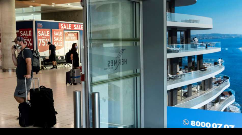 Zypern l&auml;sst ab Mai geimpfte Touristen aus Gro&szlig;bitannien einreisen