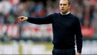 Bayern München verlängert mit Trainer Flick bis 2023