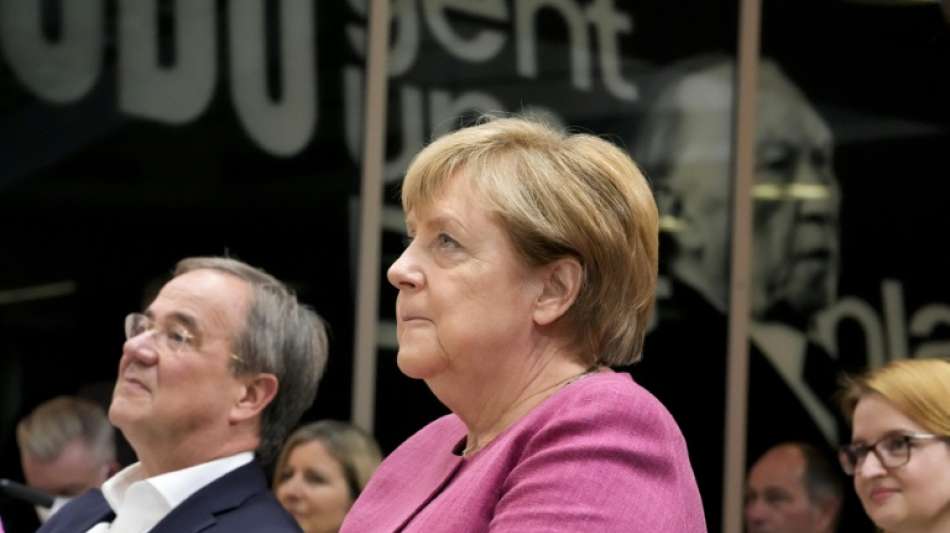 Merkel r&auml;umt massive Vers&auml;umnisse bei der Digitalisierung ein