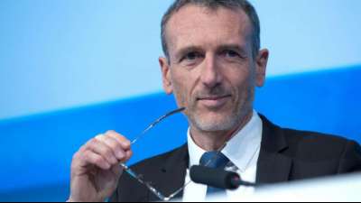 Danone-Chef Faber auf Druck von Aktion&auml;ren entmachtet
