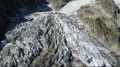 Behörden heben Warnung vor Gletscherbruch auf Italiens Seite des Mont Blanc auf