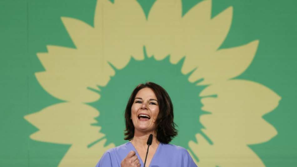 Baerbock strebt Pakt von Politik und Industrie f&uuml;r Klimaschutz an