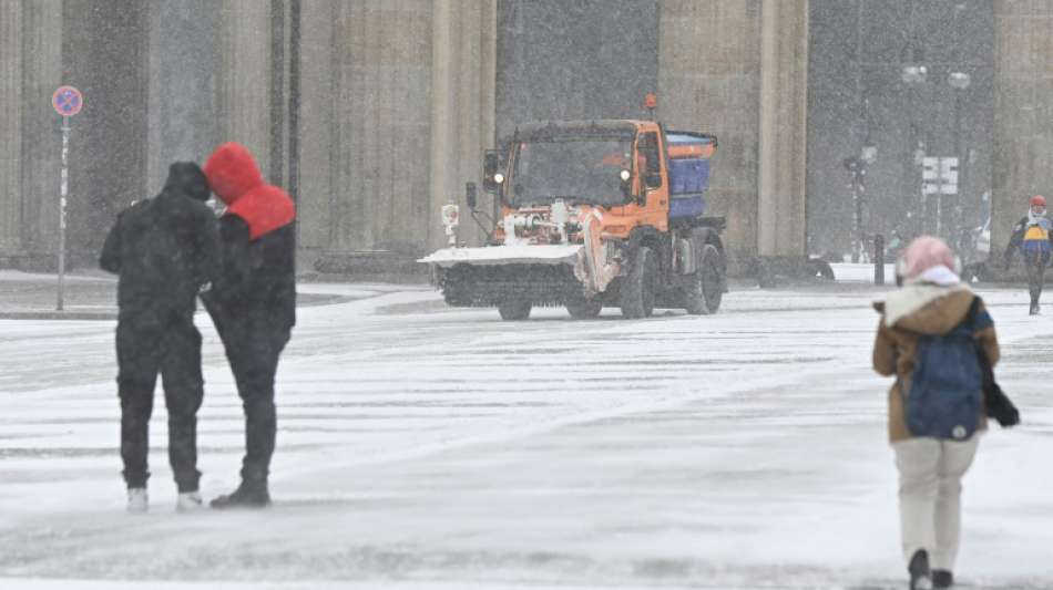 Wintereinbruch &uuml;ber Zentral- und Nordeuropa sorgt f&uuml;r Schnee und heftigen Wind