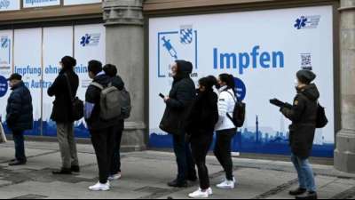 EU-Kommission schl&auml;gt Auffrischungsimpfung f&uuml;r g&uuml;ltigen EU-Covid-Pass vor