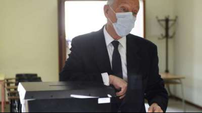 Prognosen: Portugals Pr&auml;sident Rebelo de Sousa wiedergew&auml;hlt