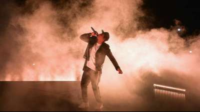 LVMH: Rapper Jay-Z verkauft H&auml;lfte seiner Champagnerfirma