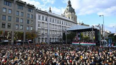 Orban und Oppositionskandidat Marki-Zay nutzen Ungarns Nationalfeiertag f&uuml;r Wahlkampf