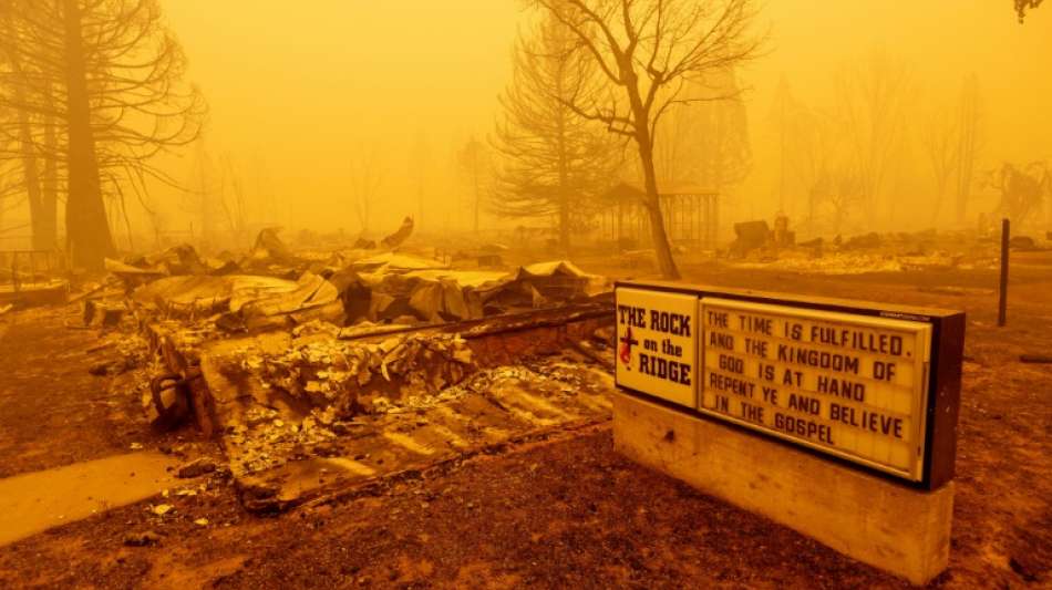 USA - Feuerwehr: F&uuml;nf Vermisste bei Waldbrand in Kalifornien