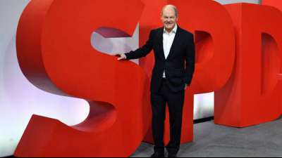 Regierung und SPD-Fraktion offenbar in umstrittenen Gas-Deal von Scholz eingebunden