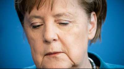 Corona-Krise: Merkel und Trump beraten intensiv per Telefon