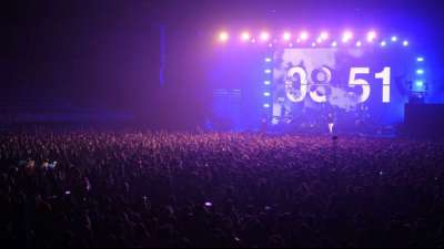 Barcelona: Konzert mit 5000 Menschen trotz Virus-Pandemie