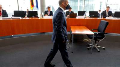 Scholz verteidigt sich im Wirecard-Ausschuss gegen Kritik