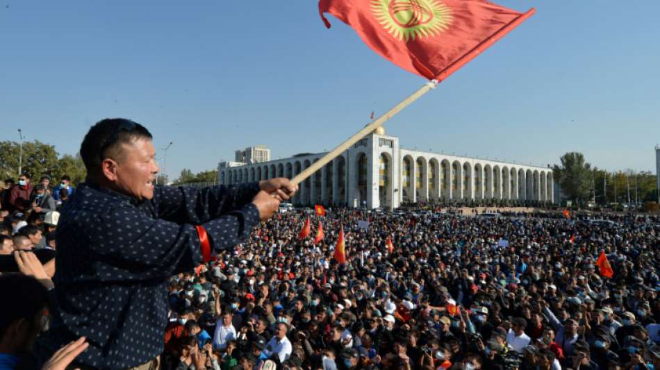 Medien: Demonstranten stürmen Regierungssitz in Kirgistan 