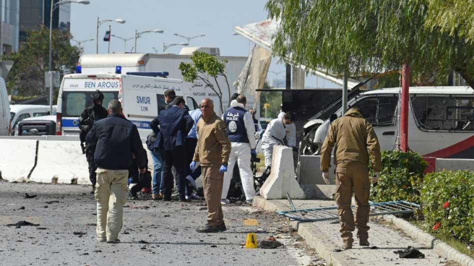 Polizist bei Selbstmordanschlag auf US-Botschaft in Tunis getötet - mehrere Verletzte