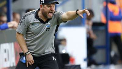 Trainer Baumgart verl&auml;sst Paderborn zum Saisonende