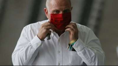 Hoeneß kritisiert: Kroos nicht zeitgemäß, Löws Dreierkette gescheitert