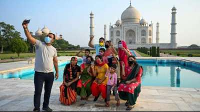 Indiens gr&ouml;&szlig;te Touristen-Attraktion Taj Mahal nach Corona-Pause wieder ge&ouml;ffnet