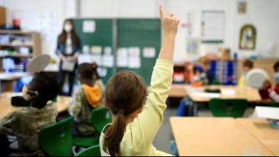 Pandemie: Sch&uuml;lervertreter kritisiert Vorbereitung auf Schulstart