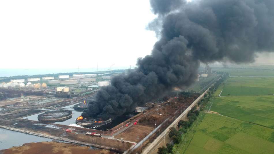 Gro&szlig;brand in indonesischer &Ouml;l-Raffinerie gel&ouml;scht