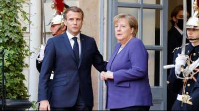 Merkel dringt auf Abzug ausl&auml;ndischer K&auml;mpfer aus Libyen
