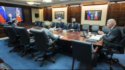 Biden droht Putin im Ukraine-Konflikt mit starken wirtschaftlichen Sanktionen