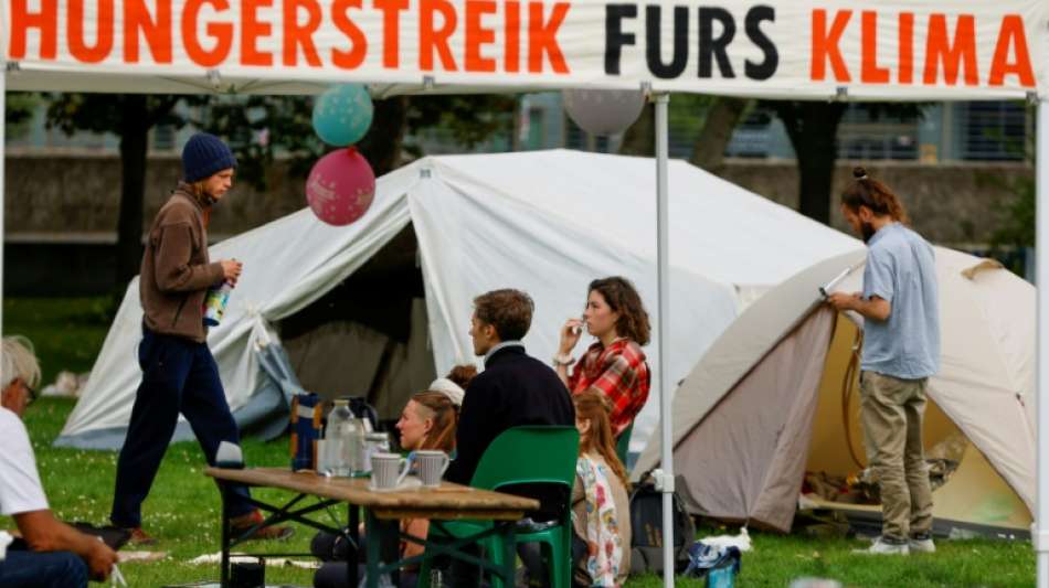 Umweltorganisationen fordern hungerstreikende Klimaaktivisten zum Abbruch auf