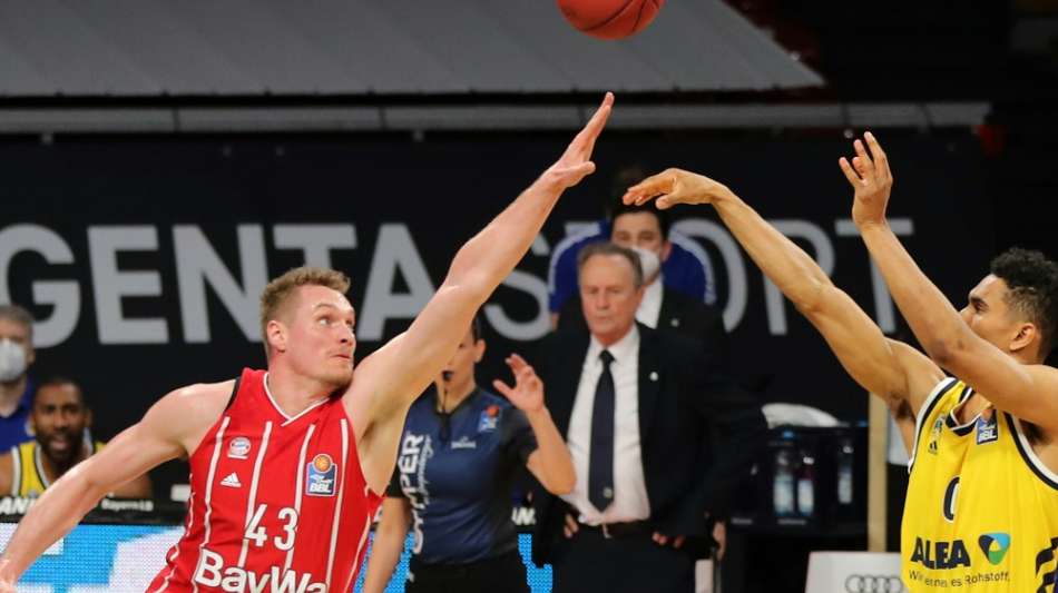 Alba gewinnt Spiel eins der Finalserie - Bayern sorgen sich um Zipser