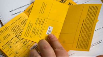 Beschlussentwurf: Arztpraxen k&ouml;nnten nach Ostern mit Impfstoff beliefert werden