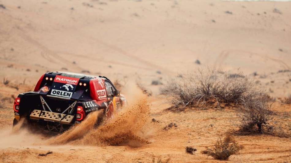Dakar: Al-Attiyah macht Boden gut