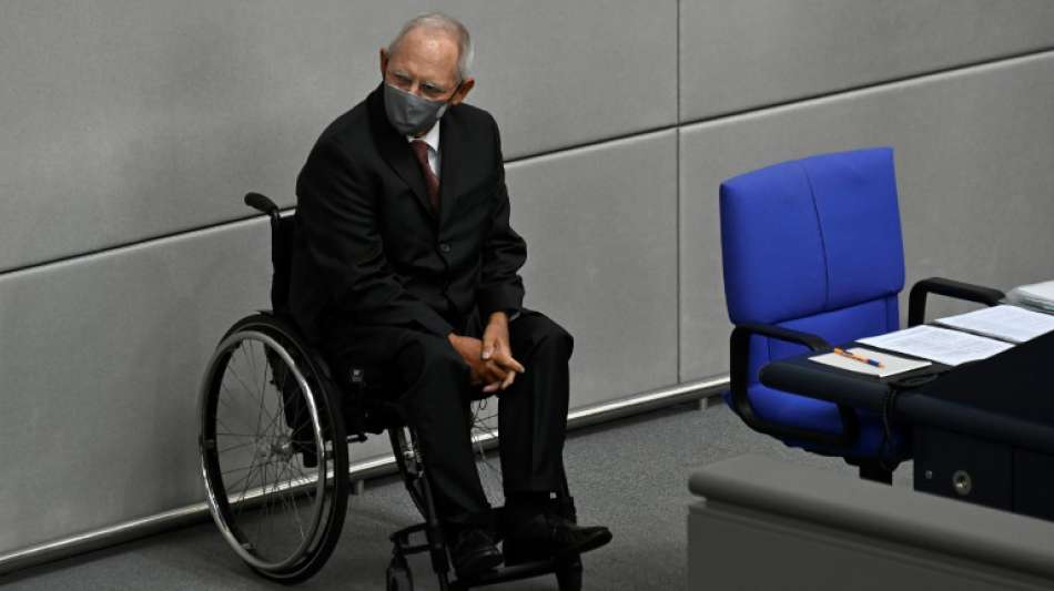 Schäuble ruft Bürger zu Eintreten gegen Extremisten auf