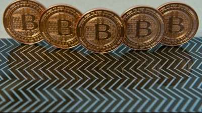 Bitcoin-Kurs springt auf über 38.000 Dollar 